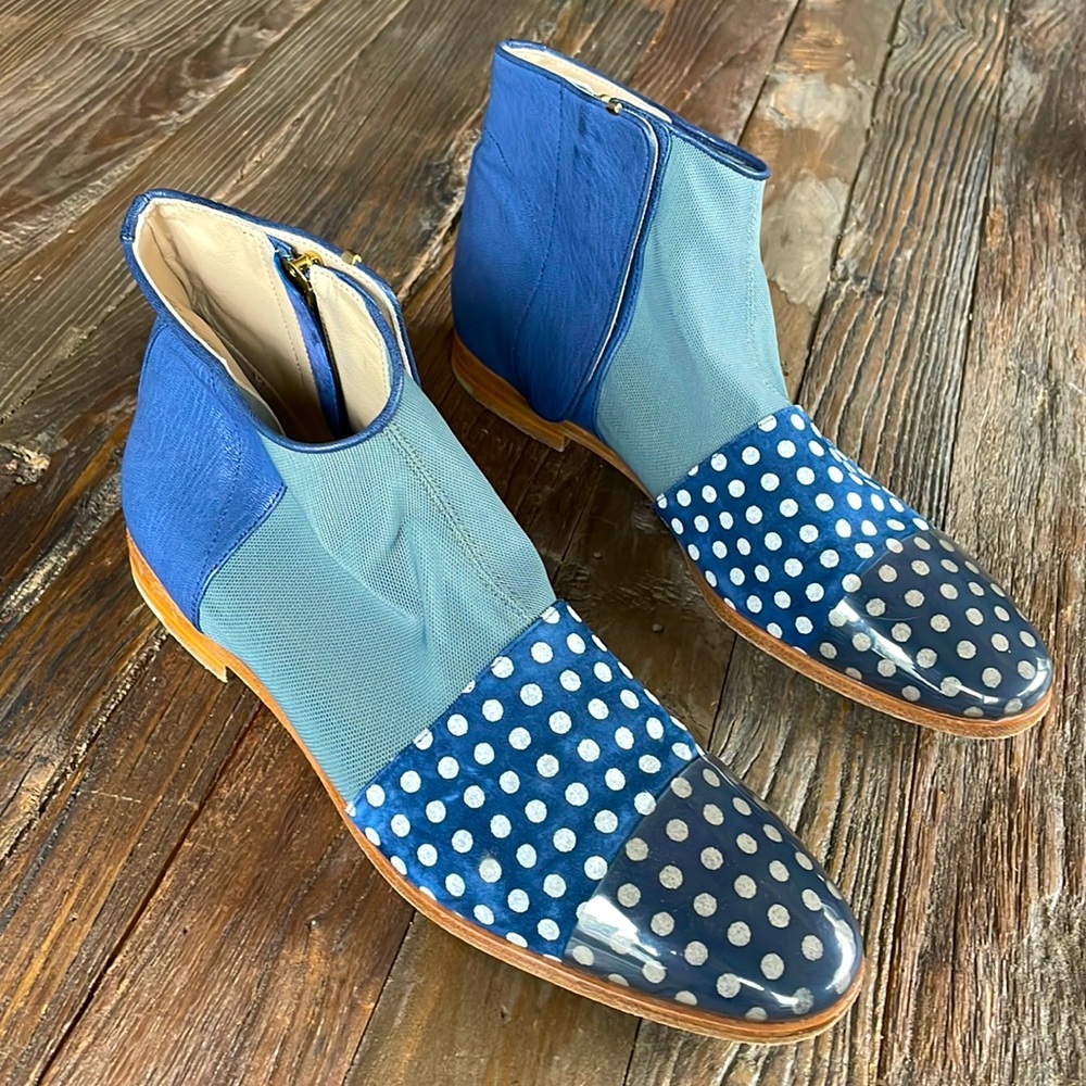 Zoe Lee leather booties EUC